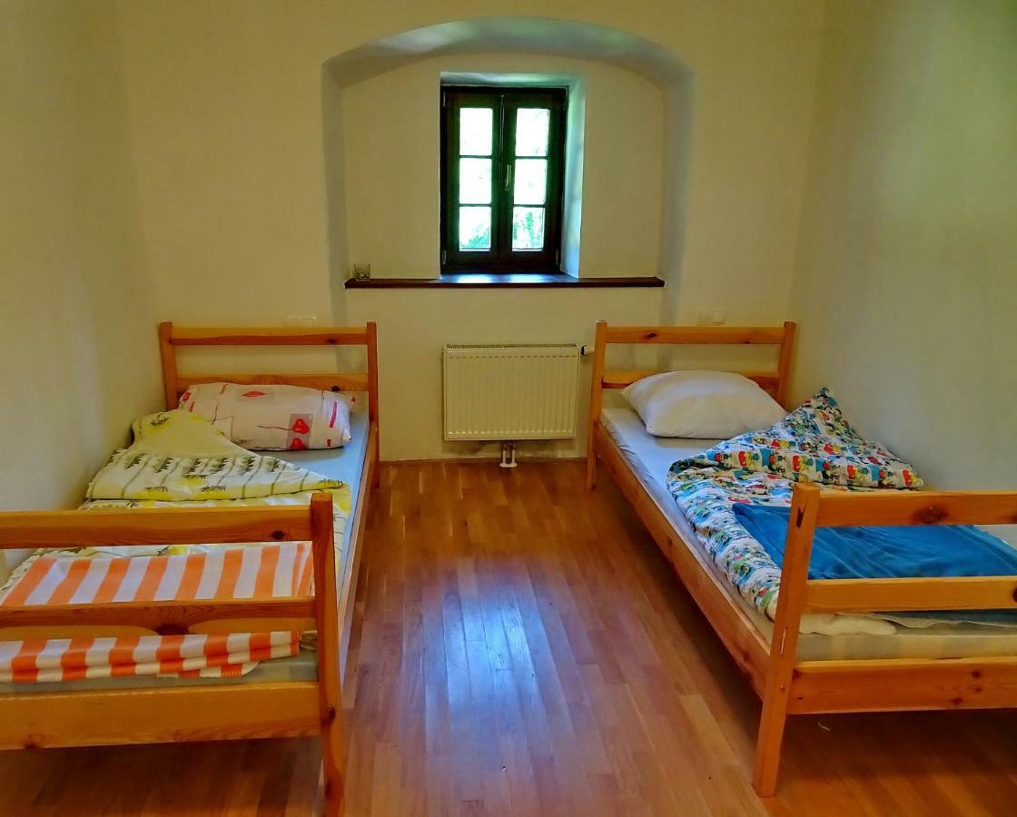 Dom Pristava Hotel Йесенице Екстериор снимка